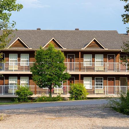 Auberge Royal Papineau Notre-Dame-de-la-Salette Eksteriør billede